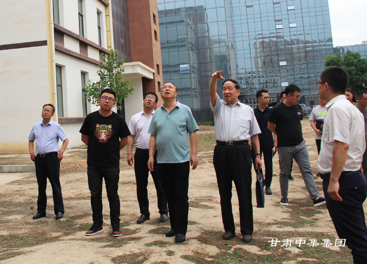 ԭCʡ˴ί(hu)Cʡƿ(hu)(hu)L(zhng)־һWRF(tun)˾{(dio)I(y)..